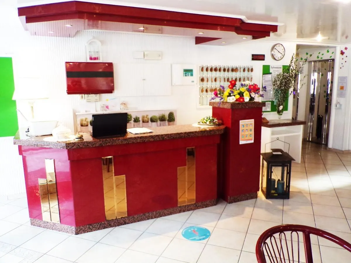 Hotel Crystal - Spiaggia Inclusa Con Pacchetti Personalizzati Italy
