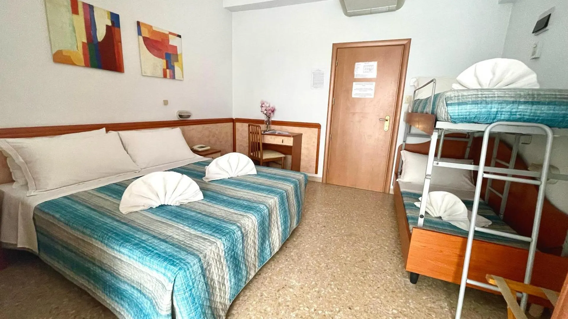 Hotel Crystal - Spiaggia Inclusa Con Pacchetti Personalizzati Italy