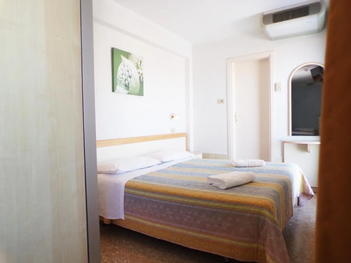 Hotel Crystal - Spiaggia Inclusa Con Pacchetti Personalizzati